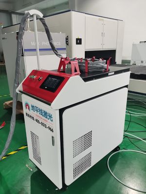جوشکار لیزری دستی IEC60204 220V 8m Spot 6 حالت قابل تنظیم