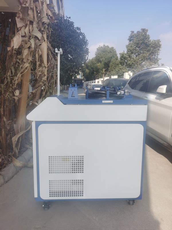 آب خنک کننده 1000W فیبر لیزر دستگاه جوش دستی