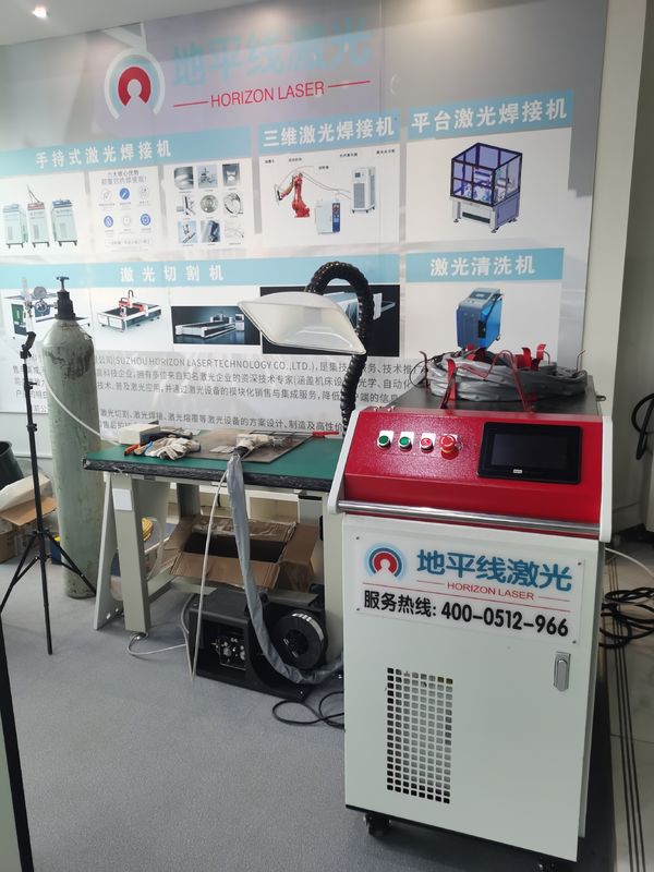 جوشکار لیزری دستی 3 فاز 2KW 15m ربات قدرت IEC