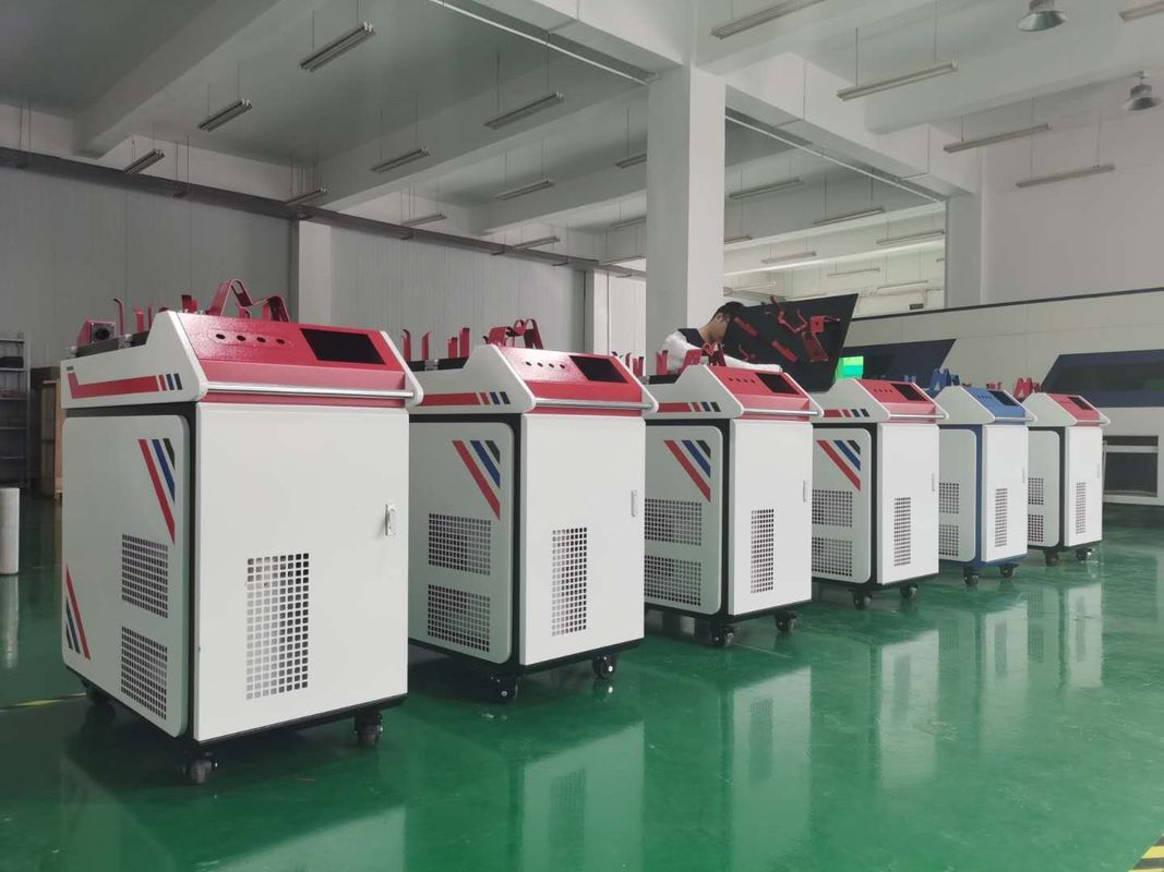 50HZ 6mm 1000w دستی جوشکار لیزر زمان تقسیم انرژی