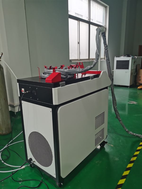 علامت گذاری دقیق دستگاه جوش لیزر قابل حمل 1060nm 30W
