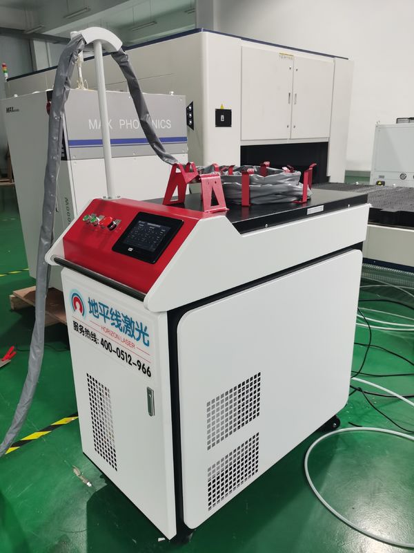 علامت گذاری دقیق دستگاه جوش لیزر قابل حمل 1060nm 30W