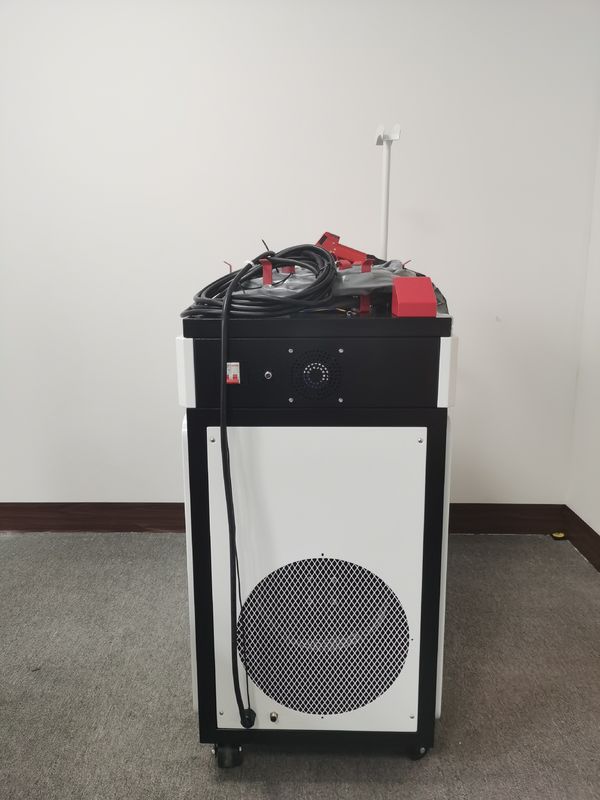 دستگاه جوش لیزری دستی 1080nm CW 1500W CE با چیلر