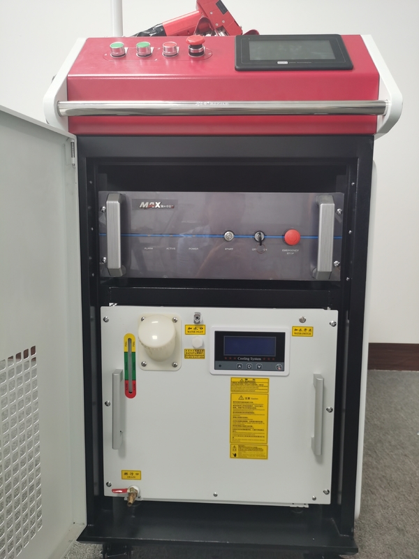 دستگاه جوش لیزری دستی IPG 1500W CW با منبع Max Raycus