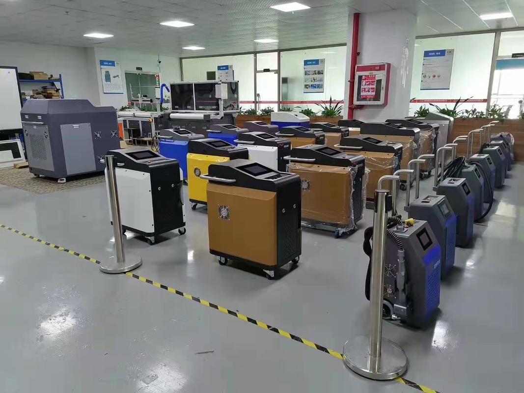دستگاه های تمیز کننده لیزر MOPA 500 وات منبع لیزر MAX JPT برای زدودن زنگ